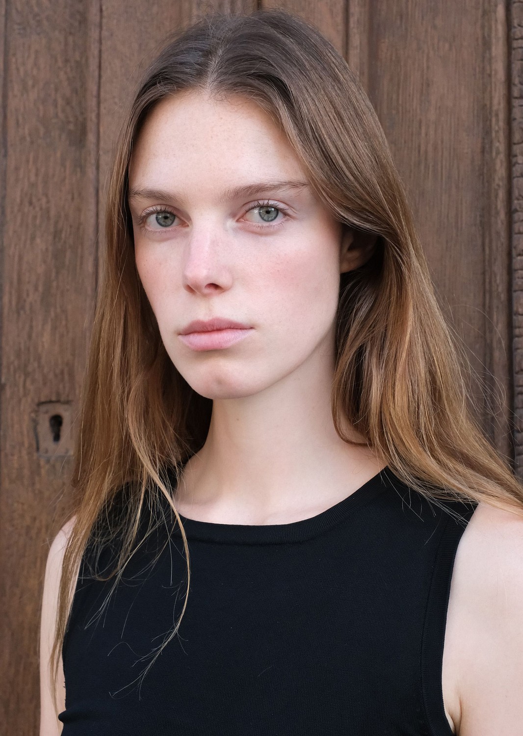 ALANA POISOT model represented by MAKERS
