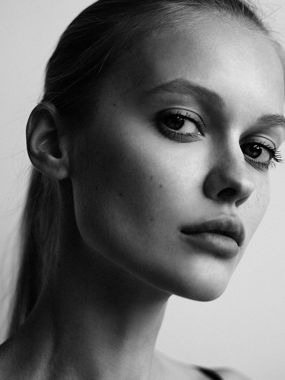 Alessiya Merzlova model represented by MAKERS