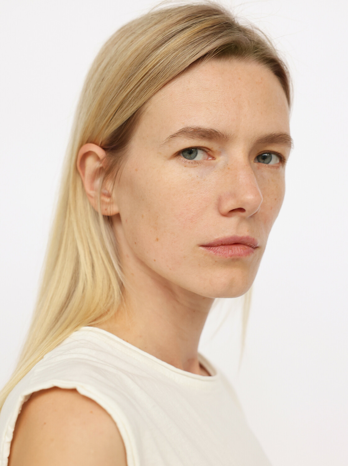 ALYONA OSMANOVA