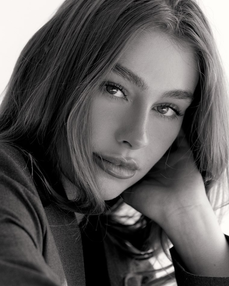 Aimee Logan represented by State Management New York, the premier agency for New York models and LA models.